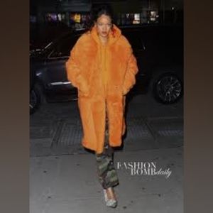 NWT $7300 Bottega Veneta Women's shearling coat in orange